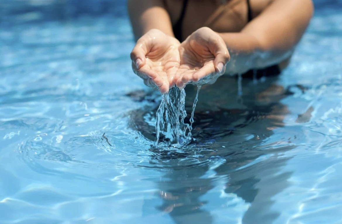 Professional pool cleaning service in Winter Haven, FL